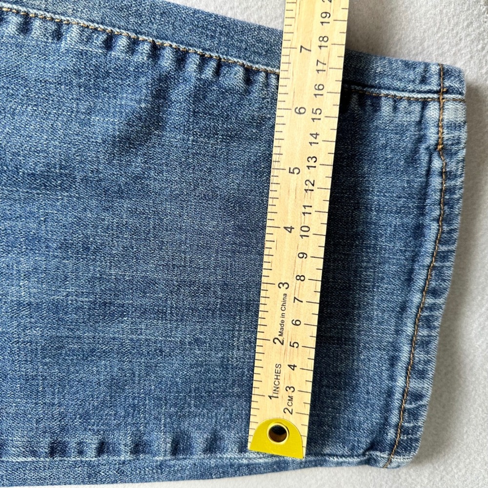 Lucky Brand 221 Straight Jeans Mens 38x32 Blue Medium Wash Denim Classic Fit - Picture 9 of 14